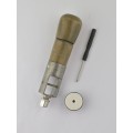 Hand sewing machine (1 spool)